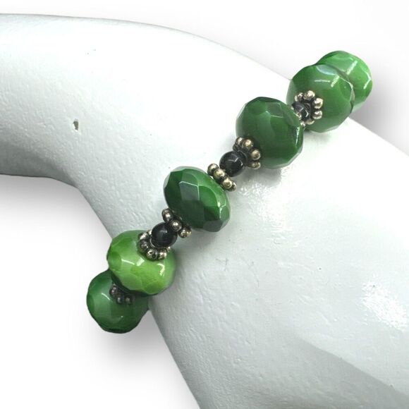 Green Faceted Cut Glass Beaded Bracelet Sterling Toggle Clasp - Picture 5 of 6
